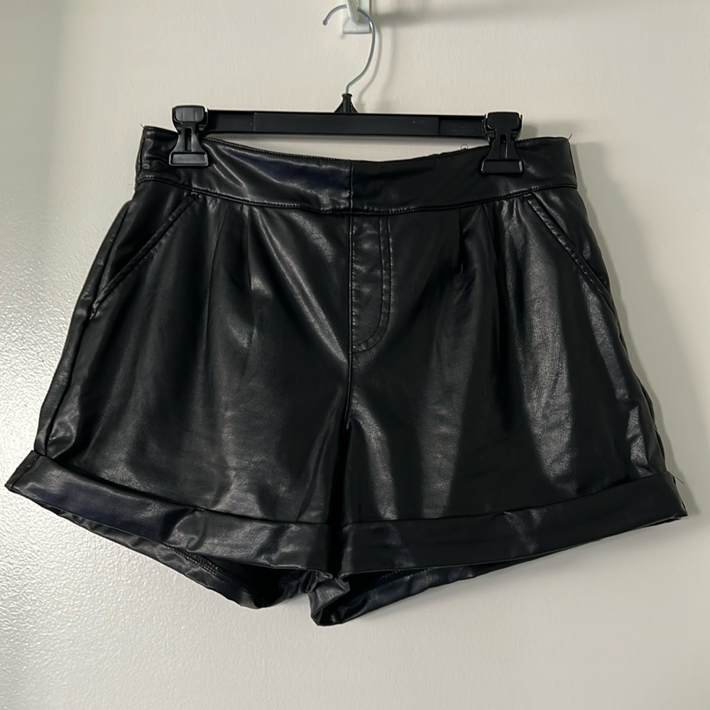 Vegan black leather shorts sincerely jules Size L